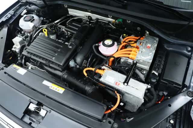 Volkswagen Passat (2022) thumbnail 7