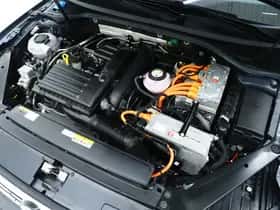 Volkswagen Passat (2022) thumbnail 7