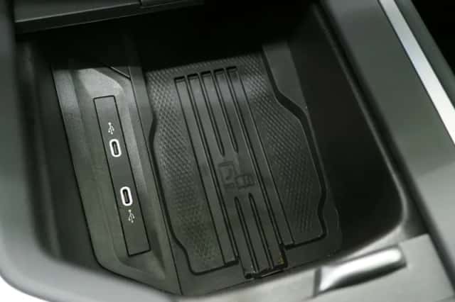 Volkswagen Passat (2025) thumbnail 35