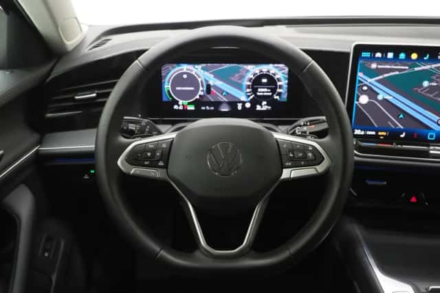 Volkswagen Passat (2025) thumbnail 38