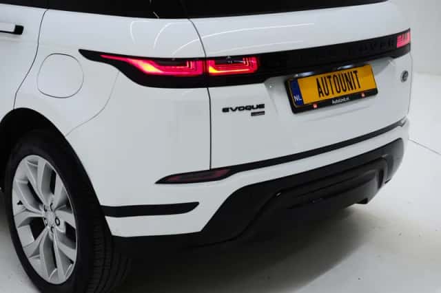 Land Rover Range Rover Evoque (2023) thumbnail 14