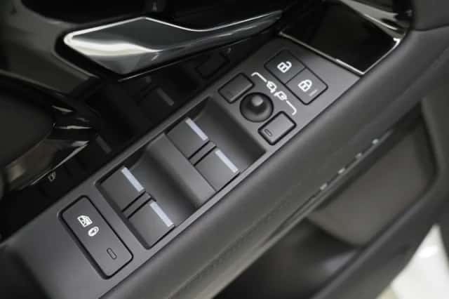 Land Rover Range Rover Evoque (2023) thumbnail 19