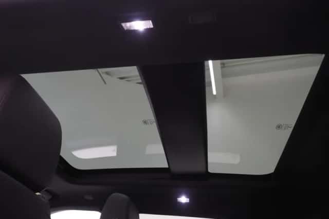 Land Rover Range Rover Evoque (2023) thumbnail 39