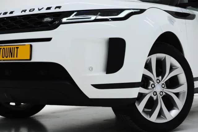 Land Rover Range Rover Evoque (2023) thumbnail 6