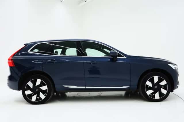 Volvo XC60 (2023) thumbnail 12