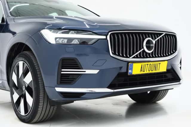 Volvo XC60 (2023) thumbnail 14
