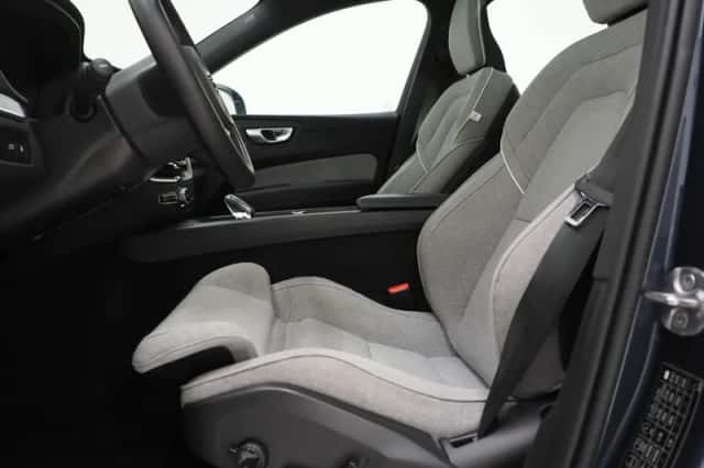 Volvo XC60 (2023) thumbnail 19