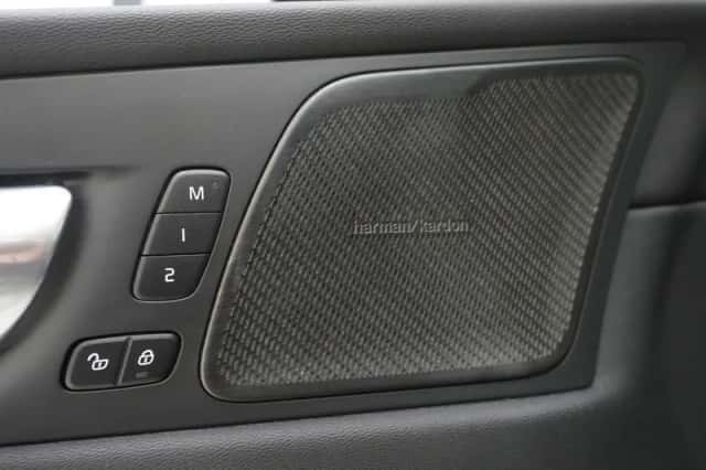 Volvo XC60 (2023) thumbnail 21