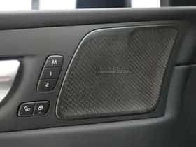 Volvo XC60 (2023) thumbnail 21