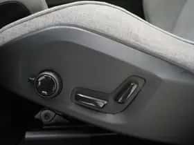 Volvo XC60 (2023) thumbnail 23