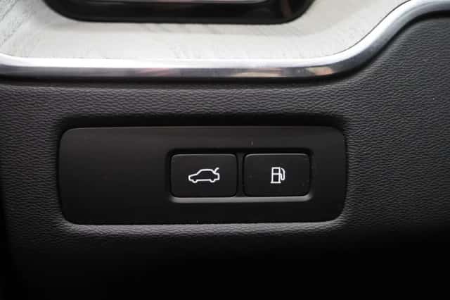 Volvo XC60 (2023) thumbnail 24