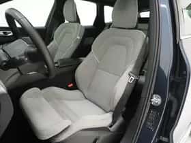 Volvo XC60 (2023) thumbnail 4