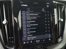 Volvo XC60 (2023) thumbnail 35