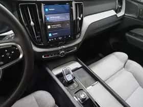 Volvo XC60 (2023) thumbnail 39