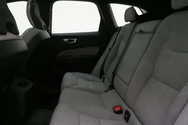 Volvo XC60 (2023) thumbnail 42