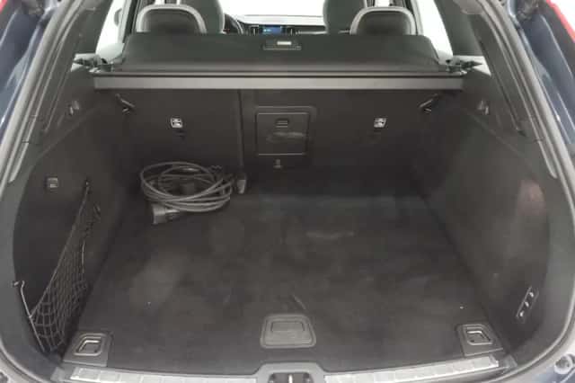 Volvo XC60 (2023) thumbnail 44