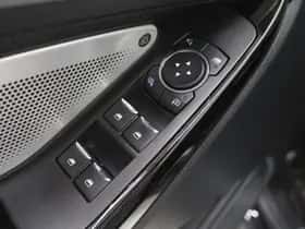 Ford Explorer (2021) thumbnail 21