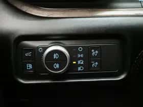 Ford Explorer (2021) thumbnail 23