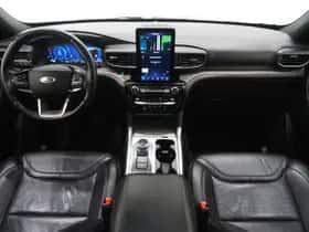 Ford Explorer (2021) thumbnail 5