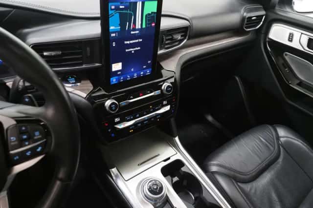Ford Explorer (2021) thumbnail 41