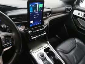 Ford Explorer (2021) thumbnail 41