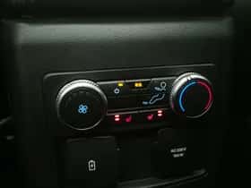 Ford Explorer (2021) thumbnail 42