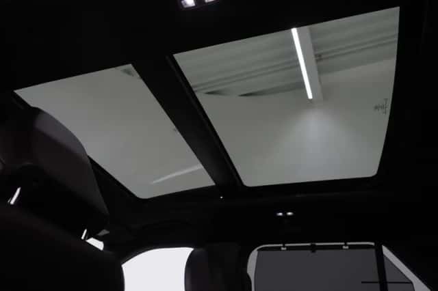 Ford Explorer (2021) thumbnail 45