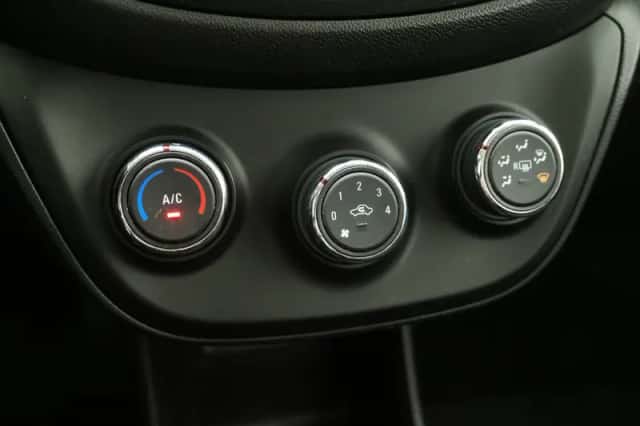 Opel Karl (2018) thumbnail 27