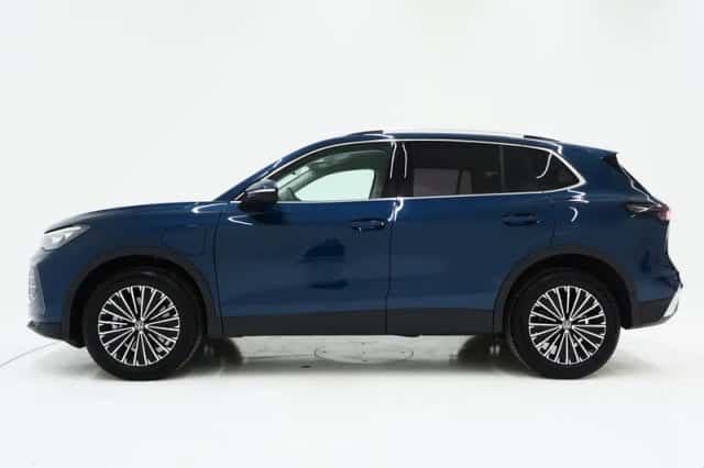 Volkswagen Tiguan (2025) thumbnail 2