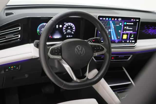 Volkswagen Tiguan (2025) thumbnail 18