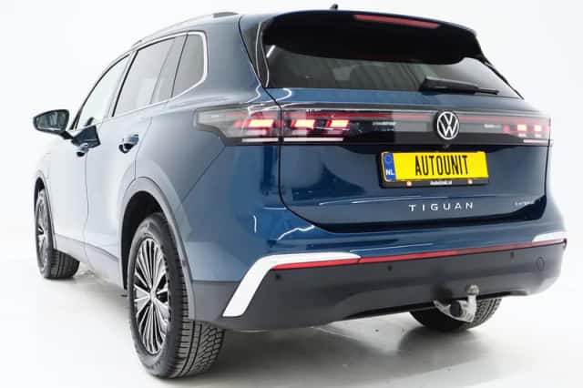 Volkswagen Tiguan (2025) thumbnail 3