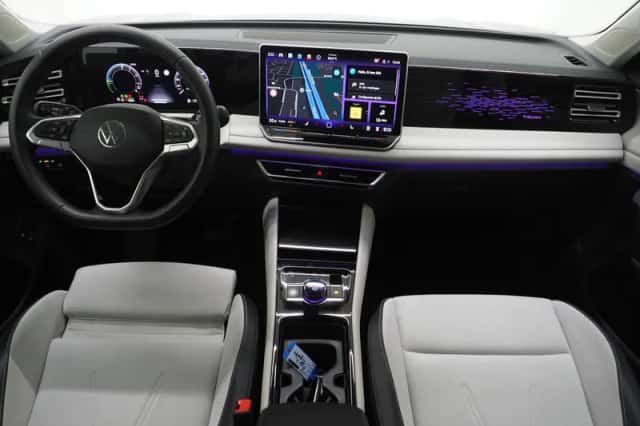 Volkswagen Tiguan (2025) thumbnail 5