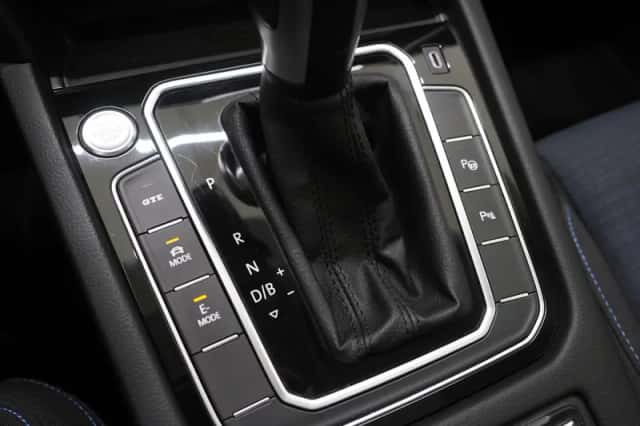 Volkswagen Passat (2021) thumbnail 31