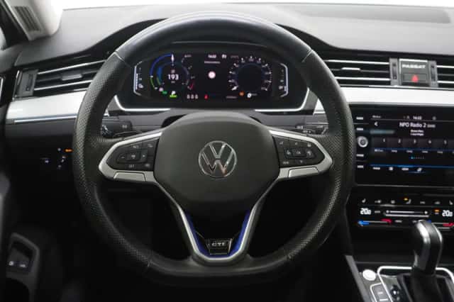 Volkswagen Passat (2021) thumbnail 34