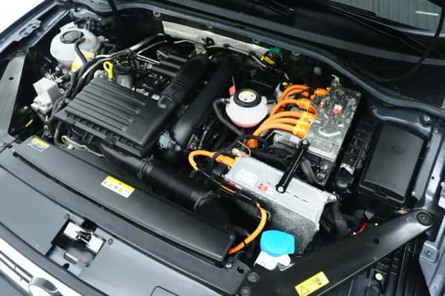 Volkswagen Passat (2021) thumbnail 7