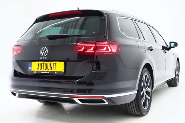 Volkswagen Passat (2021) thumbnail 8