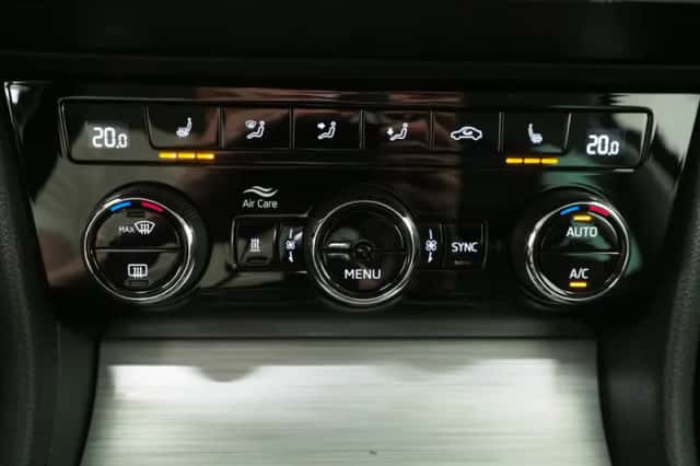 Škoda Superb (2022) thumbnail 31