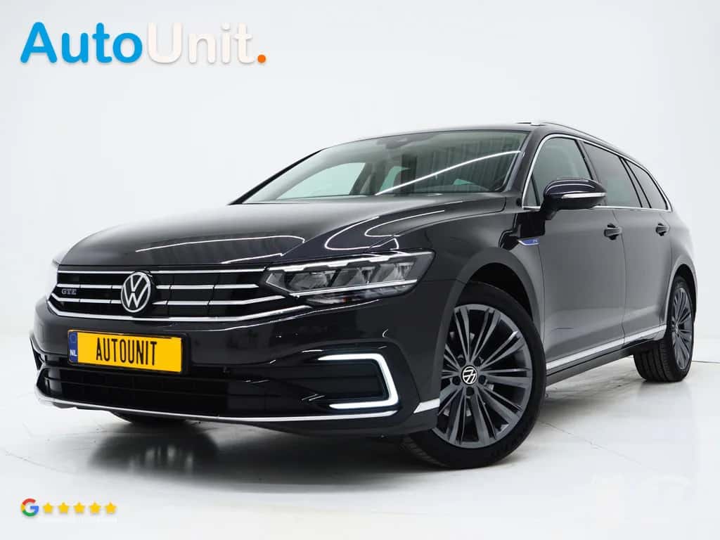 Volkswagen Passat (2022) — foto 1