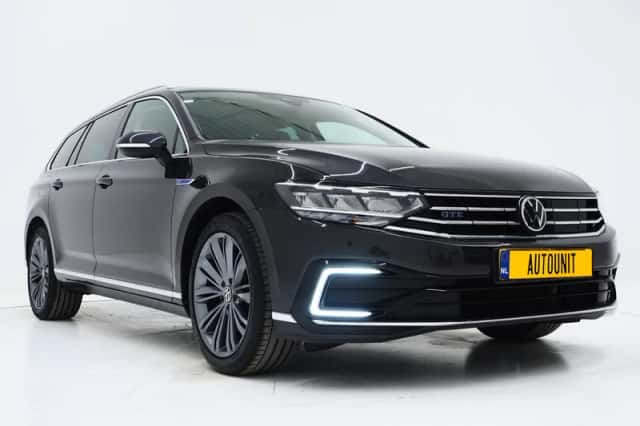 Volkswagen Passat (2022) thumbnail 11