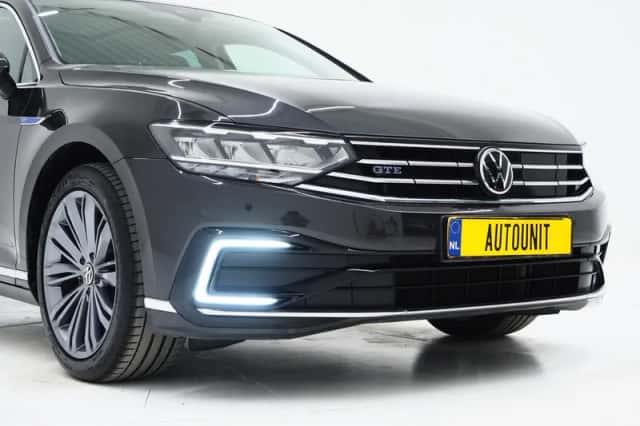 Volkswagen Passat (2022) thumbnail 12