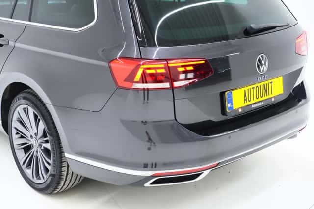Volkswagen Passat (2022) thumbnail 14