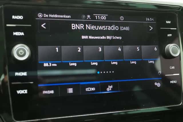 Volkswagen Passat (2022) thumbnail 27