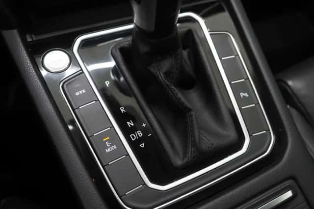 Volkswagen Passat (2022) thumbnail 33