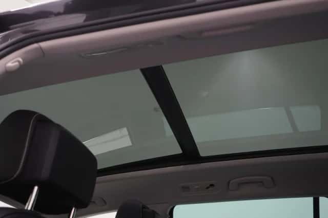 Volkswagen Passat (2022) thumbnail 37
