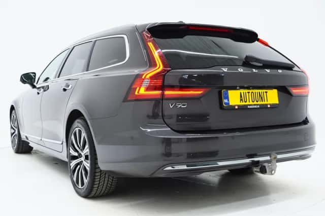 Volvo V90 (2021) thumbnail 3