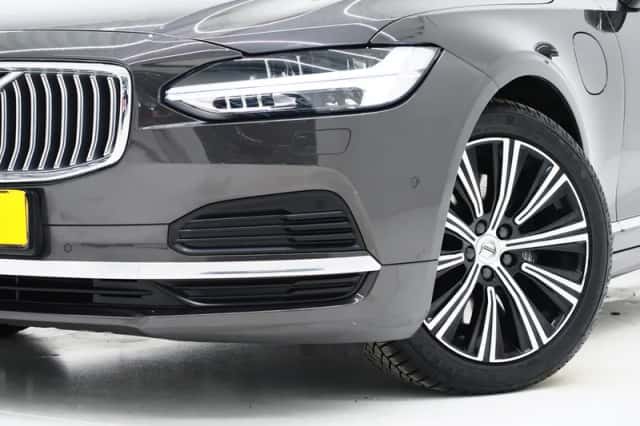 Volvo V90 (2021) thumbnail 6