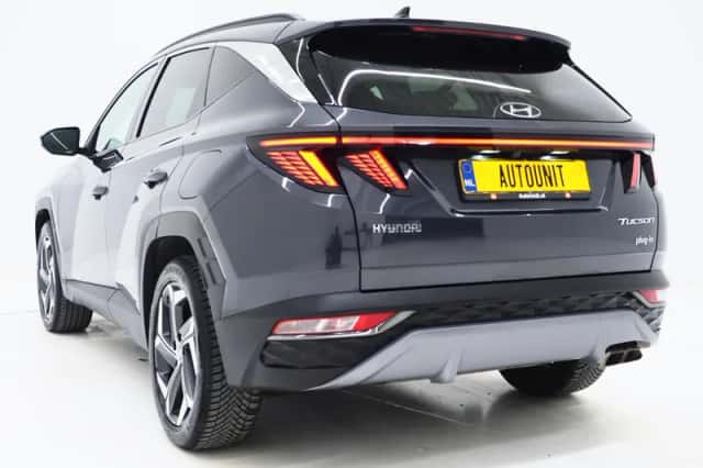 Hyundai Tucson (2022) thumbnail 3