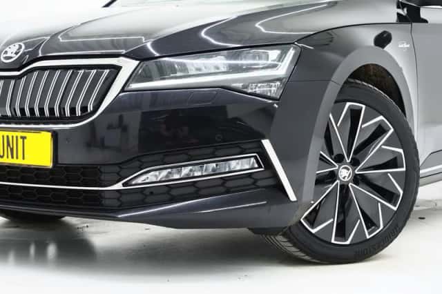 Škoda Superb (2022) thumbnail 6