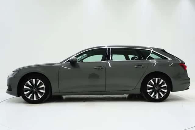 Audi A6 (2022) thumbnail 2