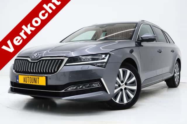Škoda Superb (2022) thumbnail 1